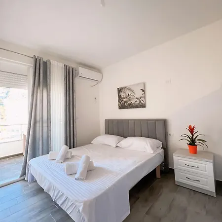 Apartment Premium Shengjin
